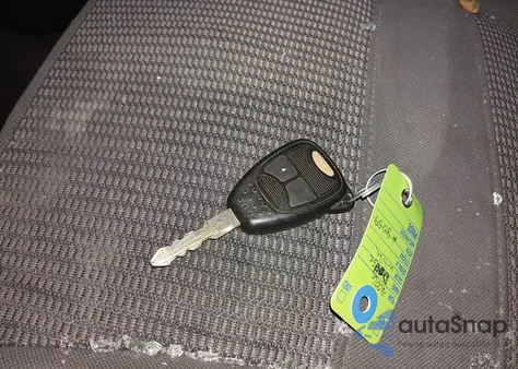 2006 Dodge Ram 1500 Slt from USA, damaged, VIN 1D7HA16N06J184017